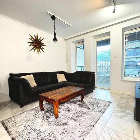 White Marble In Black Pearl Chic Centre Lejlighed Stettin